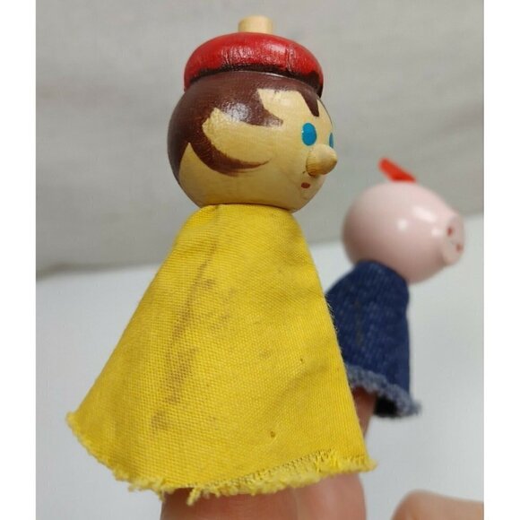 Vintage Wood And Cloth Set Boy With Hat Pig Hand Painted Finger Puppets - Picture 8 of 8